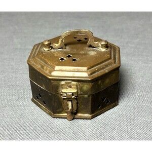 Vntg Brass Cricket Box Trinket Hinged Handle Latch Made In India Incense Burner